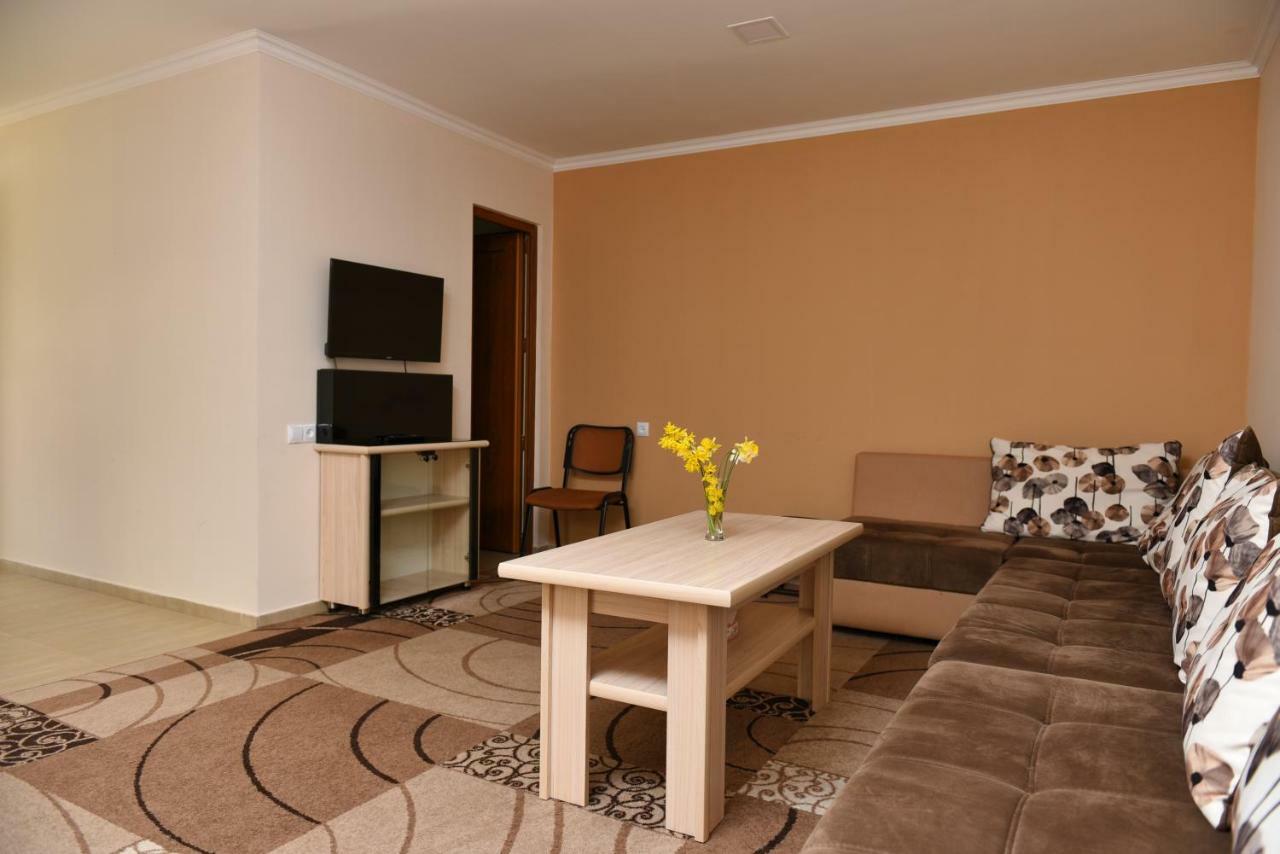 Greenwood Hotel 딜리잔 외부 사진