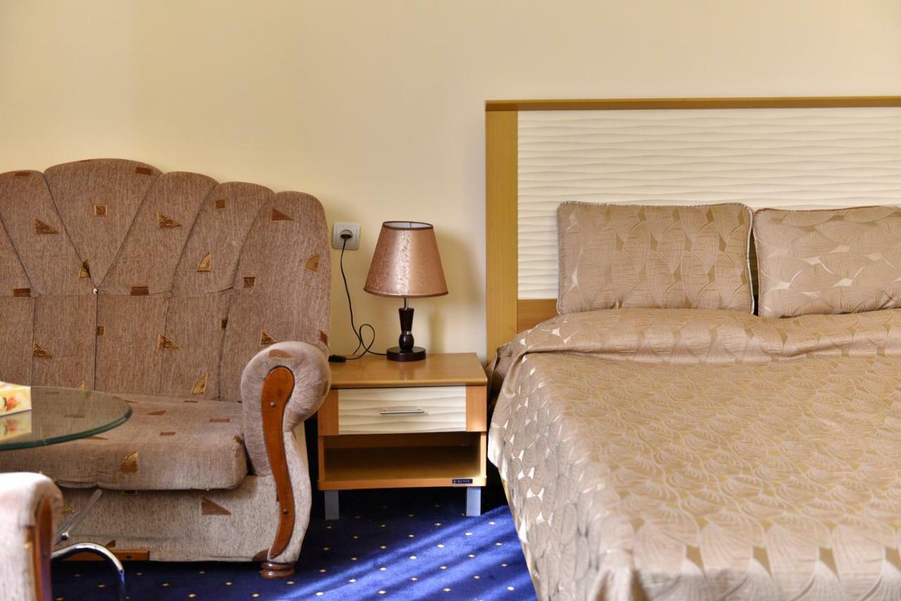 Greenwood Hotel 딜리잔 외부 사진